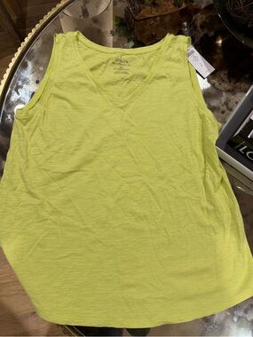 Chico's Women's Sleeveless Andi basic Tank size 2 soft lime